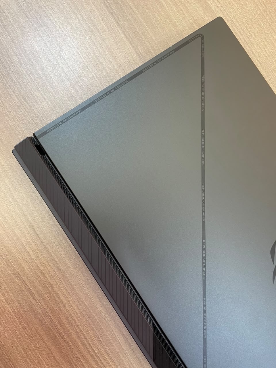 ASUS ROG Strix G614JU - Gambar 6